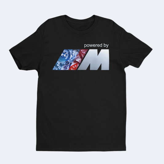 Black t-shirt 'powered by M'